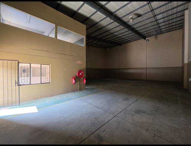 353M² WAREHOUSE TO LET IN STORMILL